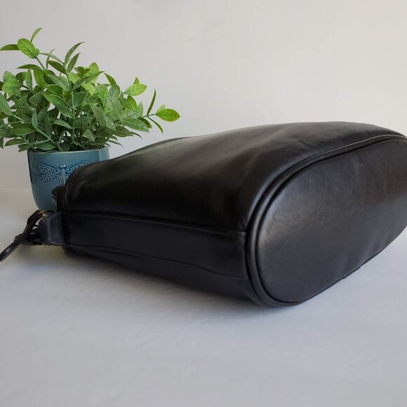 EUC Vintage Coach Gallery Bag (#4028) in Black – Lightweights Collection - Picture 7 of 14